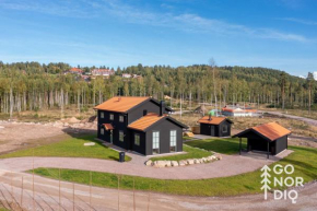 The Black Deer Lodge